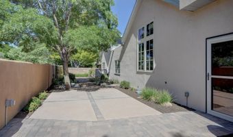 2204 Via Granada Pl NW, Albuquerque, NM 87104