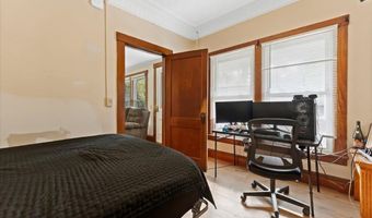 215 Dewey St, Bennington, VT 05201