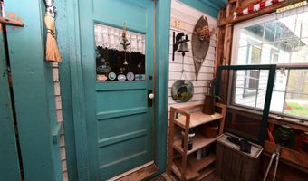 211 High St, Albany, NH 03818
