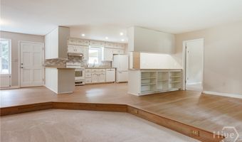 110 Pioneer Dr, Athens, GA 30605