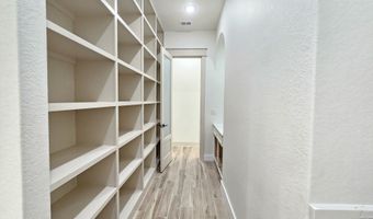105 PIONEER Trl, Adkins, TX 78101