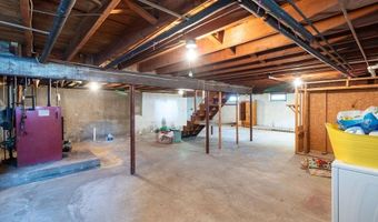 63 Ferncliff Ave, North Providence, RI 02911