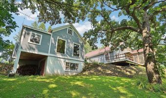 2473 Mt Hope Rd, Dodgeville, WI 53533