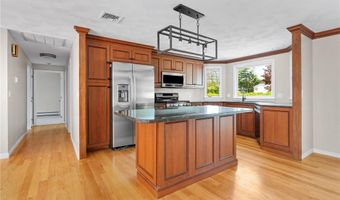 2 Betsy Williams Ct, Johnston, RI 02919