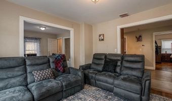 40 Falmouth St, Attleboro, MA 02703
