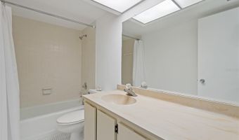 2621 COVE CAY Dr 407, Clearwater, FL 33760