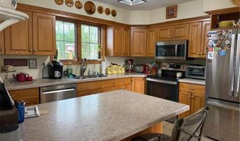 260 Voyager Dr, Alexandria, MN 56308