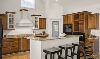 221 19th St SW, Altoona, IA 50009