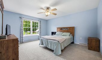 1103 E 1st St, Anamosa, IA 52205