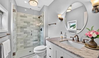 954 Chartrand Dr, Ballwin, MO 63011