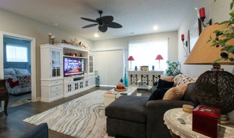 914 Ridge Rock Ln, Bargersville, IN 46106