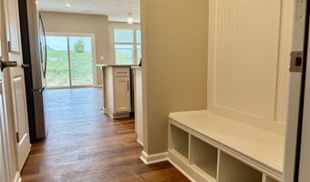 945-4 Memory Ln, Aurora, OH 44202