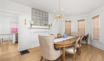 17 Old Beach Rd, Newport, RI 02840