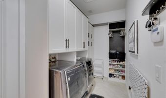 6927 CRESTPOINT Dr, Apollo Beach, FL 33572