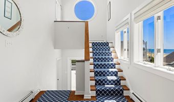 10 11TH St, Beach Haven, NJ 08008