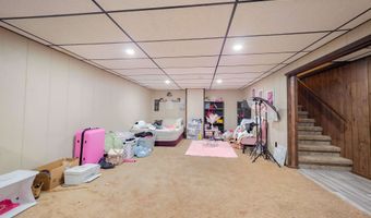 1000 W BROWNING St, Appleton, WI 54914