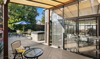 6433 La Paloma St, Carlsbad, CA 92009