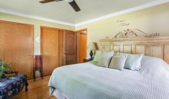 904 Squire Ln, Aberdeen, SD 57401