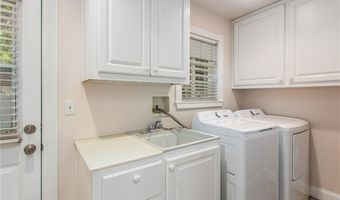 6377 Sugar Pines Cir, Angelus Oaks, CA 92305