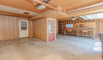 164 Park Pl, Arnolds Park, IA 51331