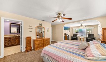 19082 Tecumseh Rd, Apple Valley, CA 92307