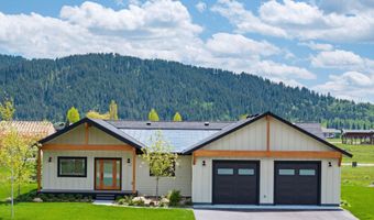 185 COLUMBINE St, Alpine, WY 83128
