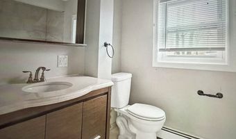 40 Falmouth St, Attleboro, MA 02703