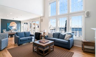 8 Jibsail Dr, Bayville, NJ 08721