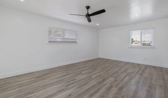 11456 Manzanita St, Armona, CA 93202