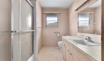 664 Kihapai St, Kailua, HI 96734