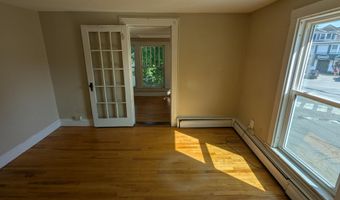3 Dean St, Bangor, ME 04401