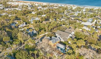 322 6TH St, Atlantic Beach, FL 32233