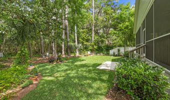 880 PARADISE Ln, Atlantic Beach, FL 32233