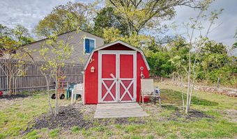 125 Meadowview Ave, Absecon, NJ 08201