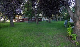 443 Piccadilly Cir, Bismarck, ND 58504