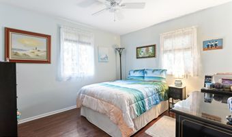67 Swartzel Dr, Middletown, NJ 07748