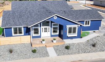 1341 NAUTICAL HEIGHTS Dr, Brookings, OR 97415
