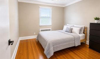 52 Tiffany St, North Providence, RI 02904