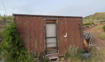 2398 Smokey Canyon Rd, Auburn, WY 83111