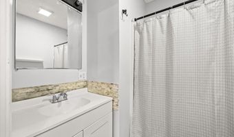 35 Hazel St B, Attleboro, MA 02703
