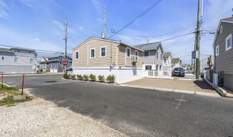 124 W Chadwick Way, Lavallette, NJ 08735