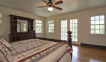 90 Taylor Ln, Alderson, WV 24910