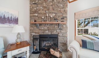 448 Raisin River Dr, Adrian, MI 49221