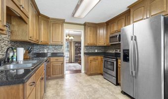 1106 10th St NW, Arab, AL 35016