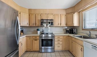 6709 Dune Dr, Avalon, NJ 08202