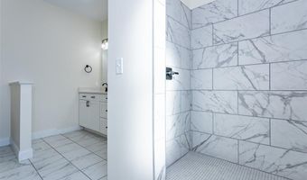 9 Fairway Ct, Alton, IL 62002