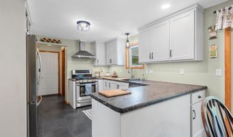 N254 MEADOWBREEZE Court, Appleton, WI 54915