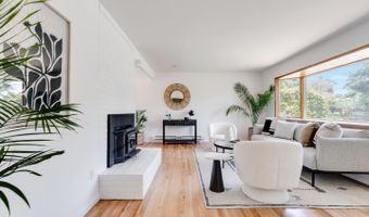 207 Kingsbury Dr, Aptos, CA 95003