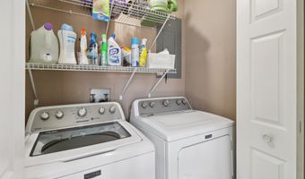 213 10th Ave SW, Altoona, IA 50009