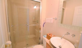 398 Wolcott Ave 9, Middletown, RI 02842